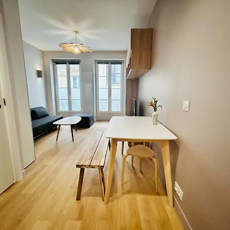 Enghien - New Studio Fully Furnished *