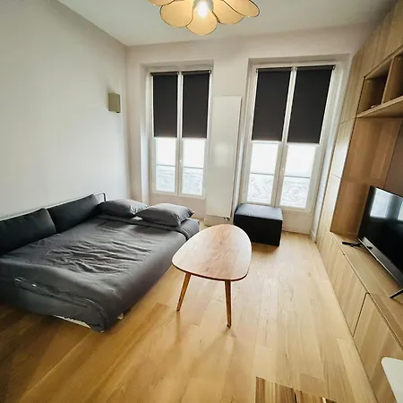 Enghien - New Studio Fully Furnished