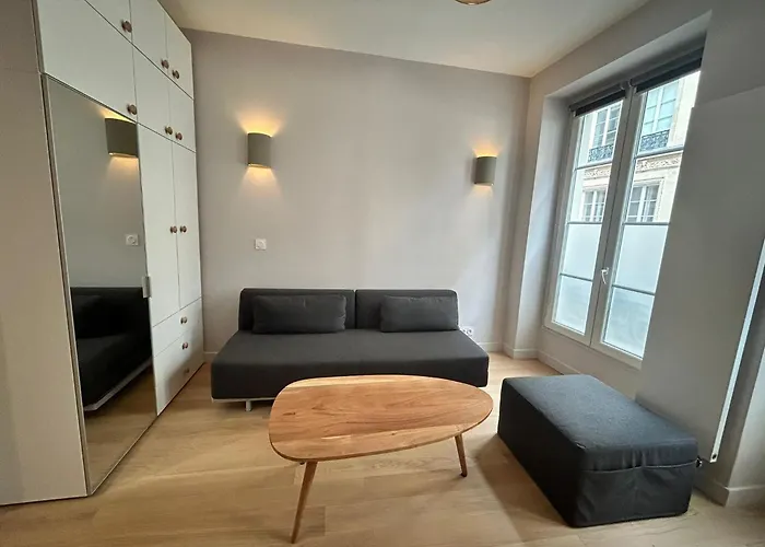 Enghien - New Fully Furnished アパート パリ