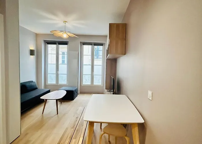 Enghien - New Fully Furnished *