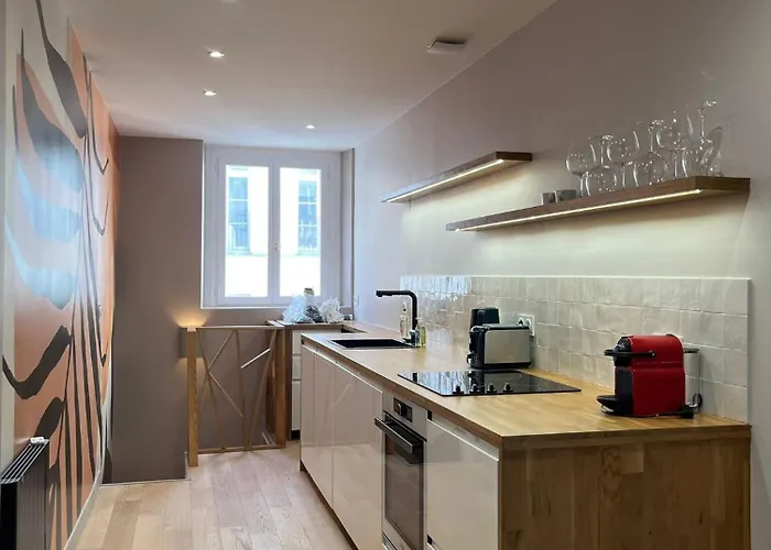 Enghien - New Fully Furnished アパート パリ